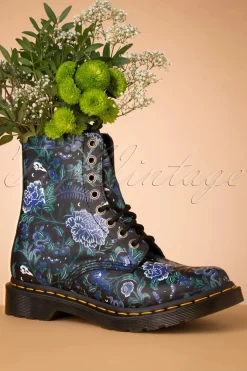 Dr. Martens 1460 Pascal Backhand Mystic Garden Bloemenlaarzen In Zwart><noscript><img width=