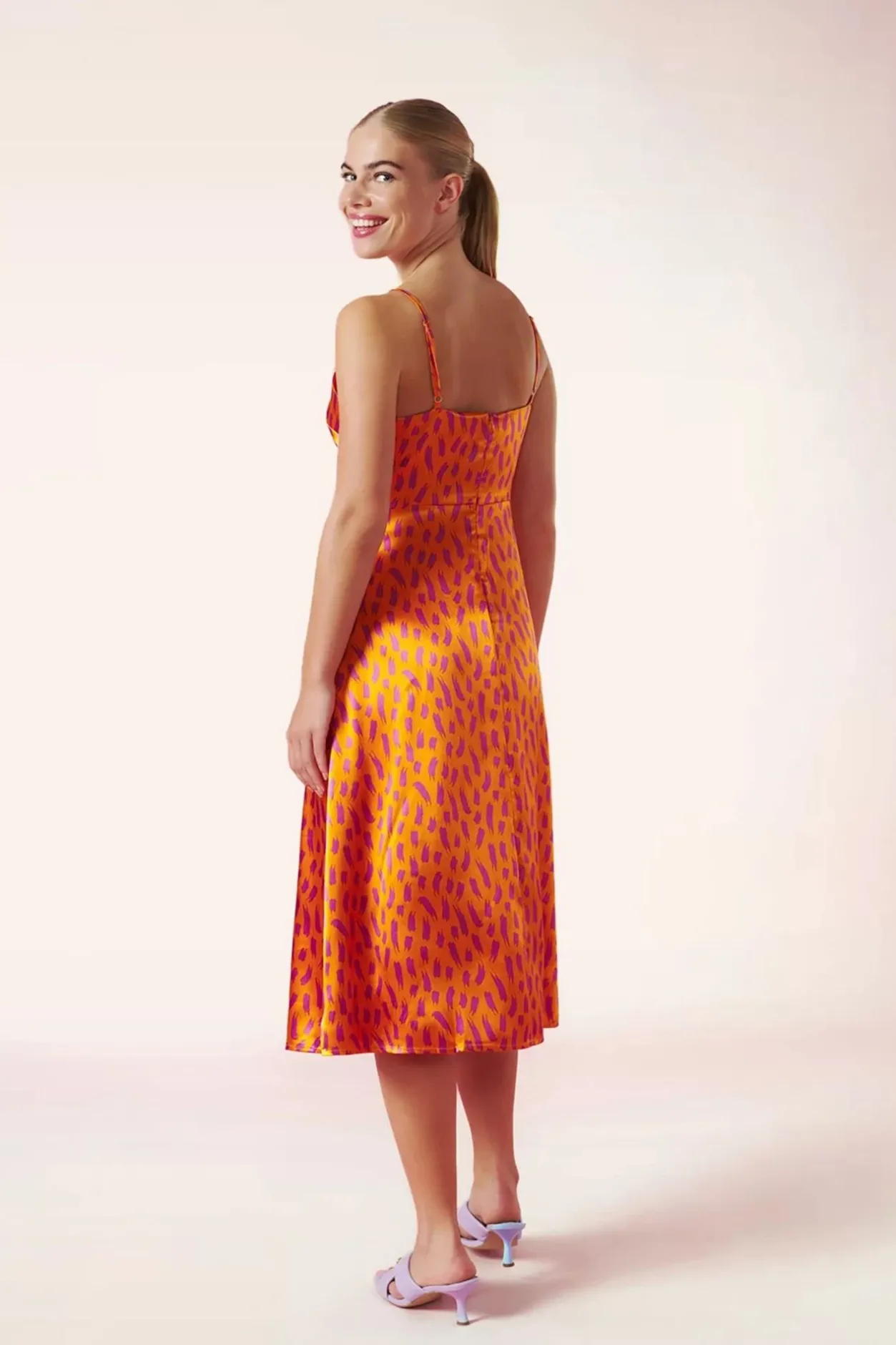 Minueto Bella Midi Jurk In Oranje>Vrouwen Plus Size Jurken