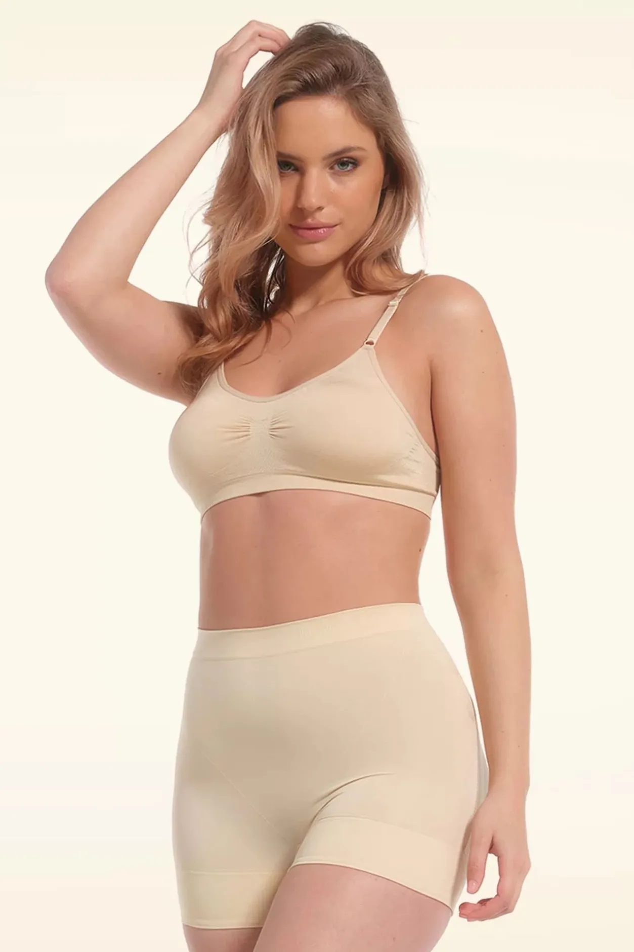 MAGIC Bodyfashion Booty Booster Short In Latte>Vrouwen Shapewear