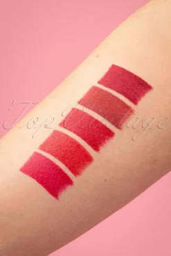 Bu00e9same Cosmetics Classic Colour Lippenstift In Velvet Rood><noscript><img width=