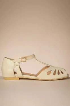 Banned Retro Secret Love Flats In Creme><noscript><img width=