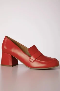 Miz Mooz Soren Loafer Style Pumps In Scarlet Rood><noscript><img width=